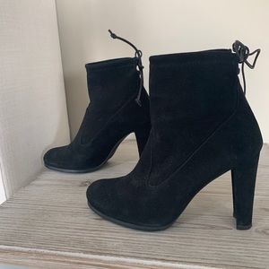 Stuart Weitzman black suede bootie with heel 36.5